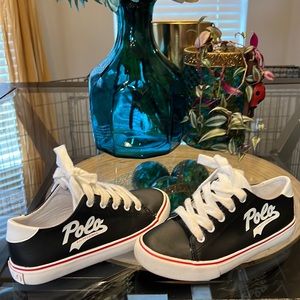 Boys size 1 blue in color Polo shoes